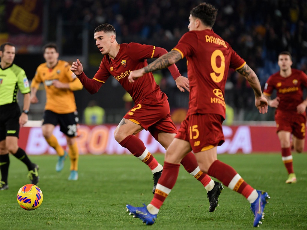 十人应战艰难3-2险胜吉达国民 杜兰双响再立功